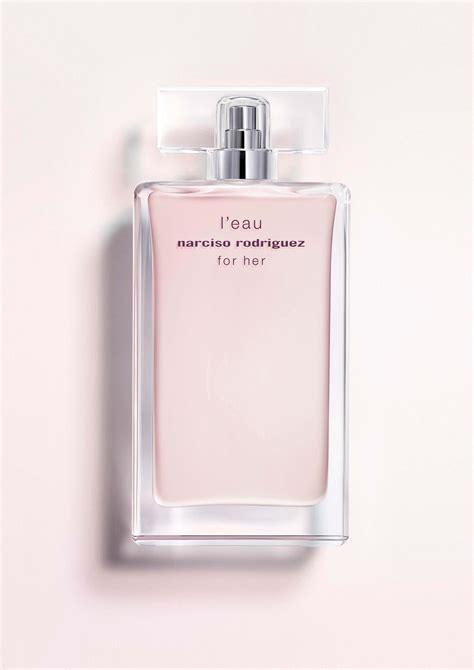 narciso rodriguez l'eau for her.